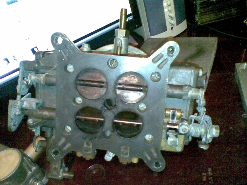 Карбюратор ЗИЛ четырехкамерный