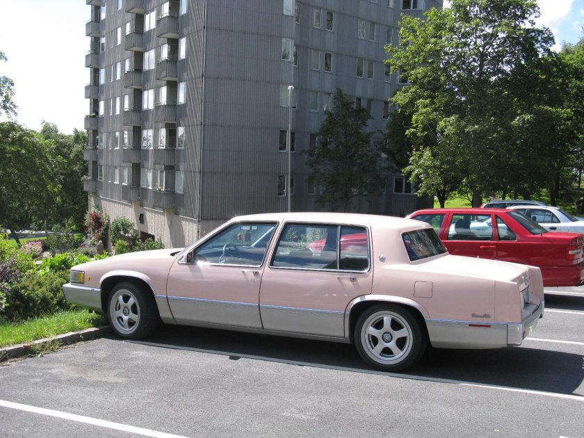 Кадиллак Девиль 1989