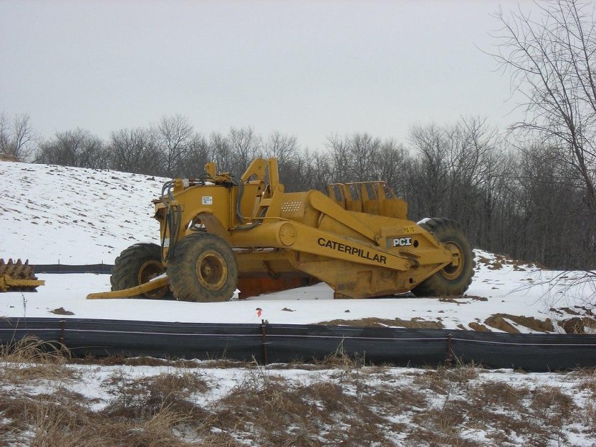 Скрепер трактор