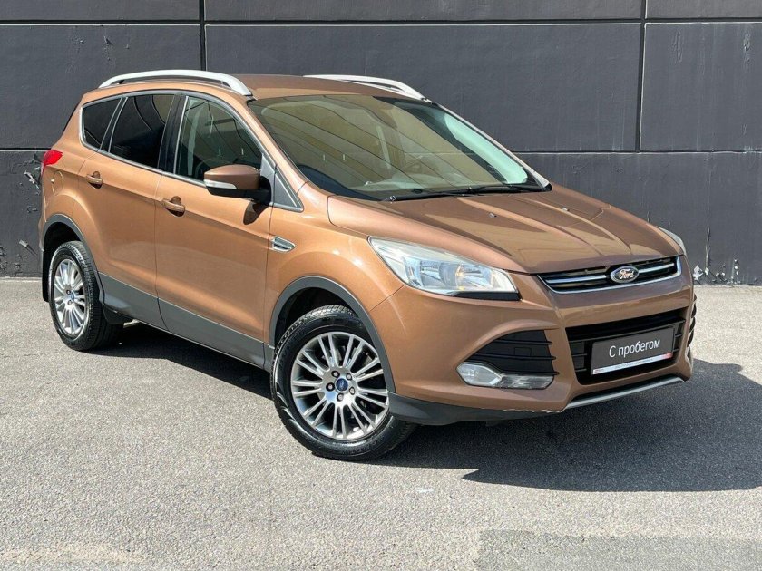 Форд Куга коричневый
