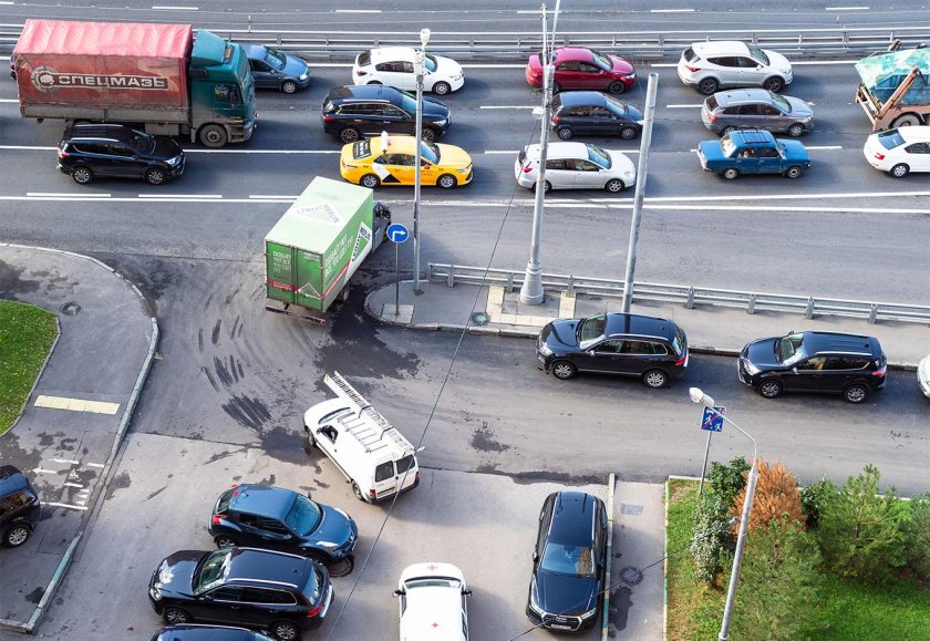 Сквозное движение в жилой зоне