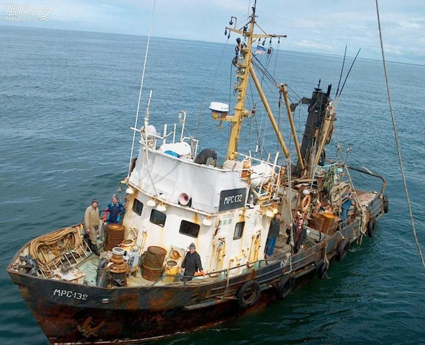 Малый рыболовный сейнер-траулер (МРС-150)