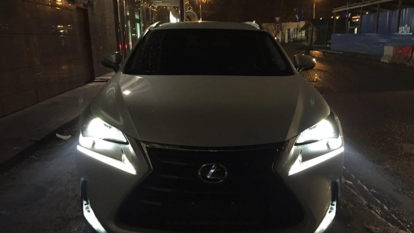Лексус нх200 ночью