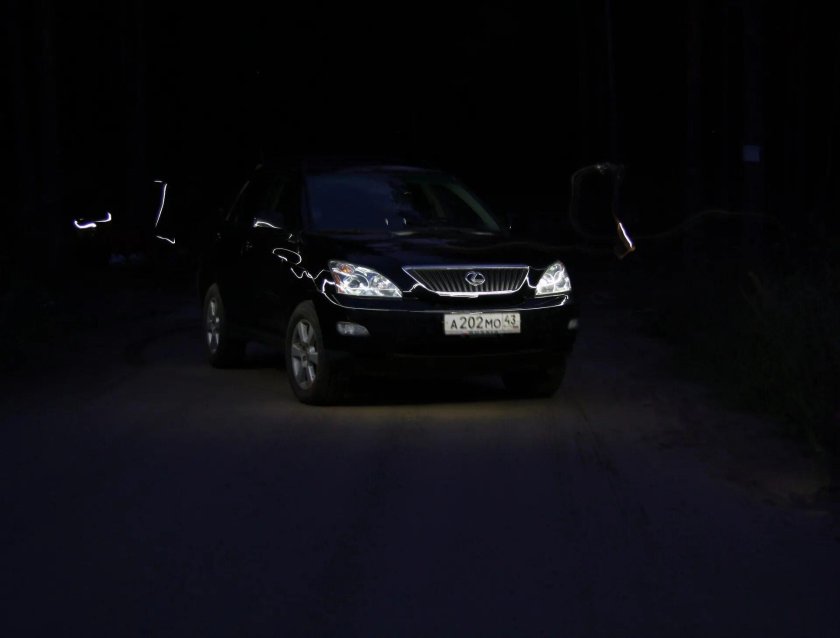 Лексус 350 черный ночью