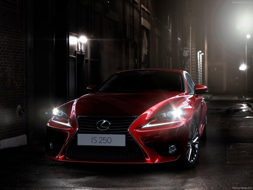 Лексус ИС 250