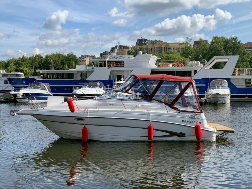Катер Glastron gs249