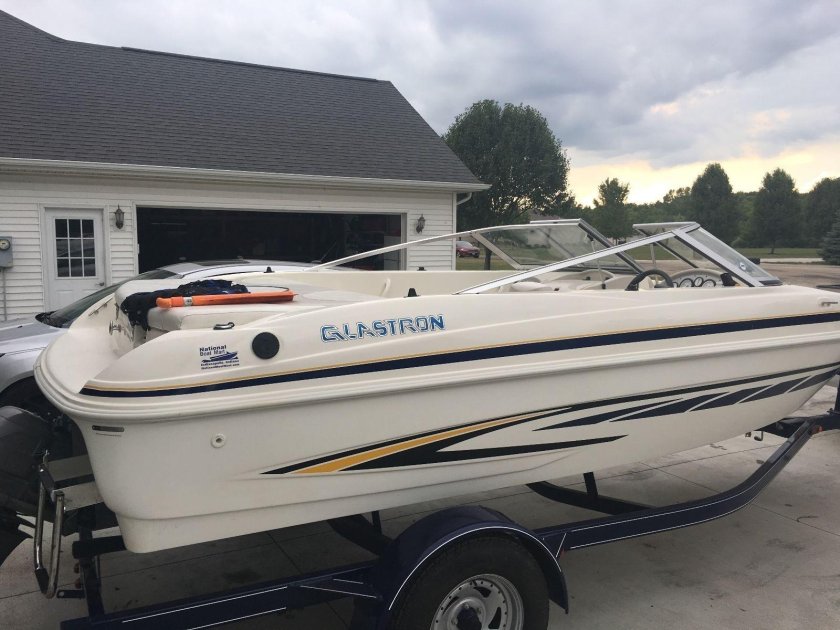 Катер Glastron mx175