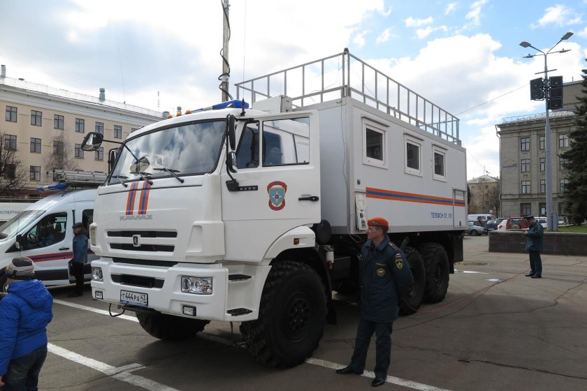 КАМАЗ 5350 МЧС