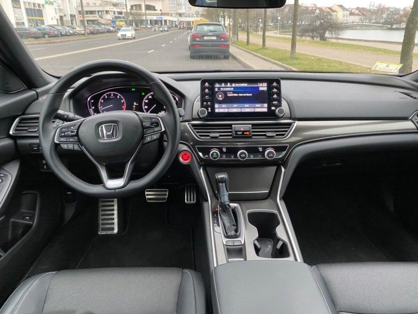 Honda Accord 10