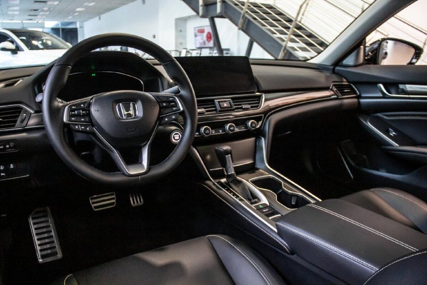 Honda Accord последнего поколения салон