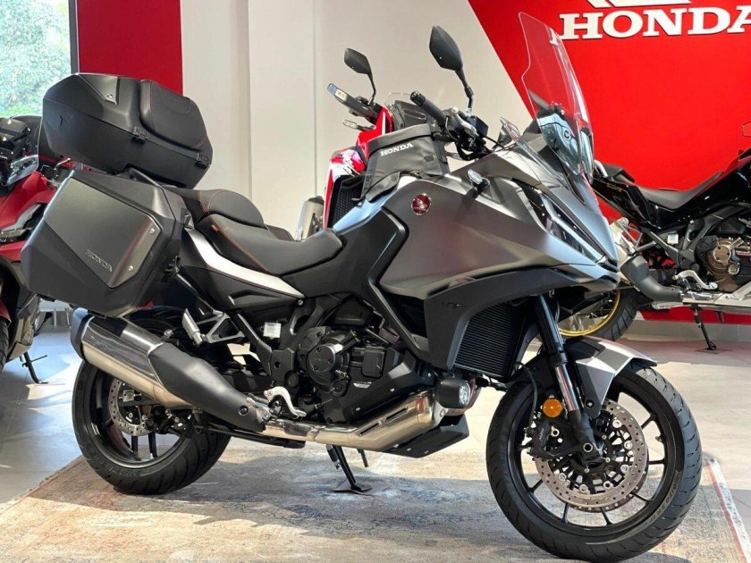 Honda nt1100 2023
