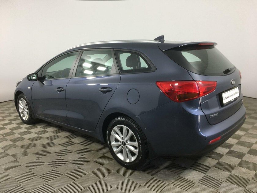 Киа СИД 2018 коричневый