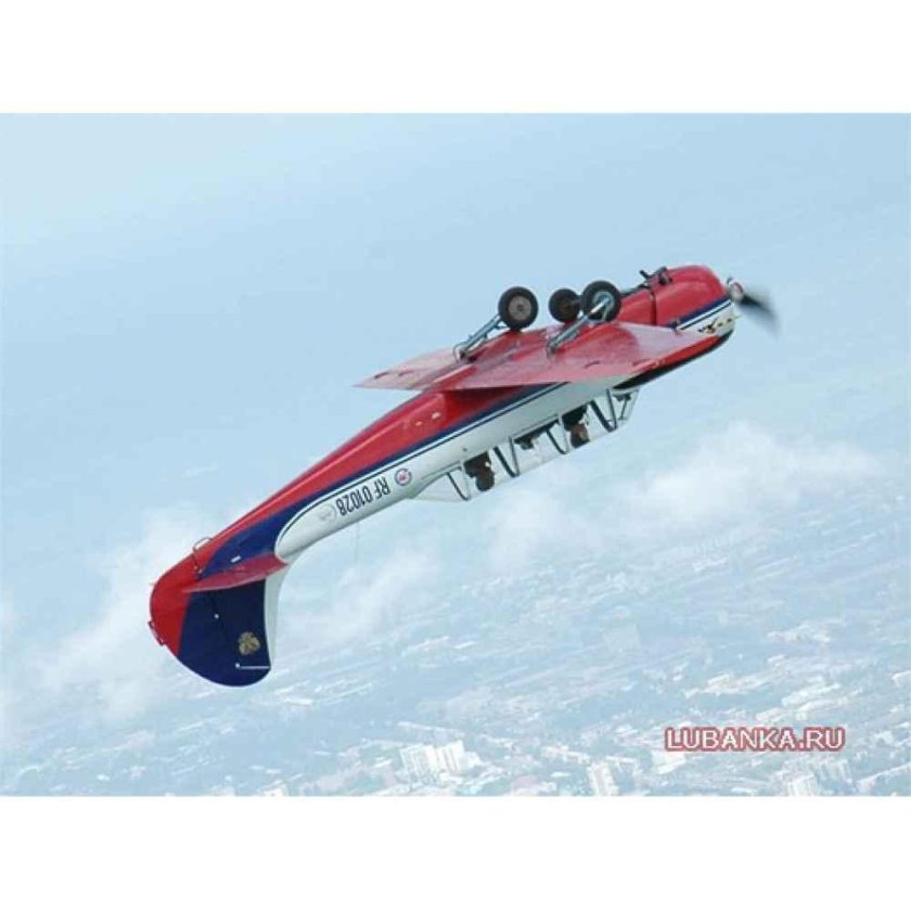 Як-52 высший пилотаж