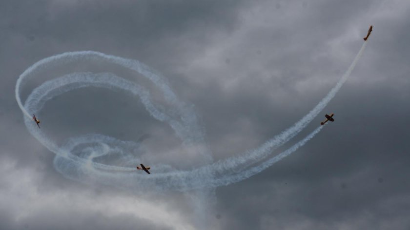 Фигуры пилотажа на самолете як-52