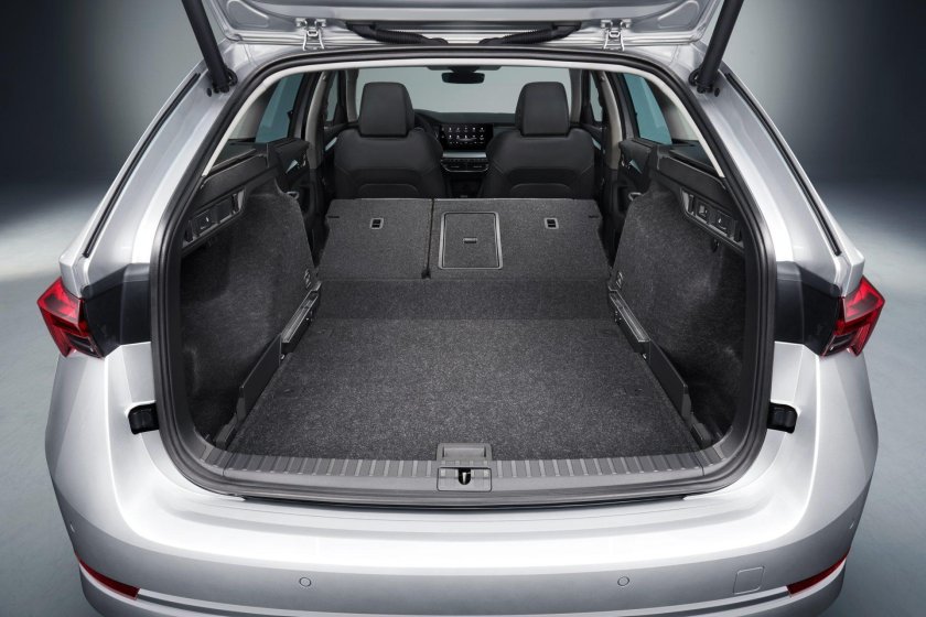 Skoda Octavia 2021 багажник