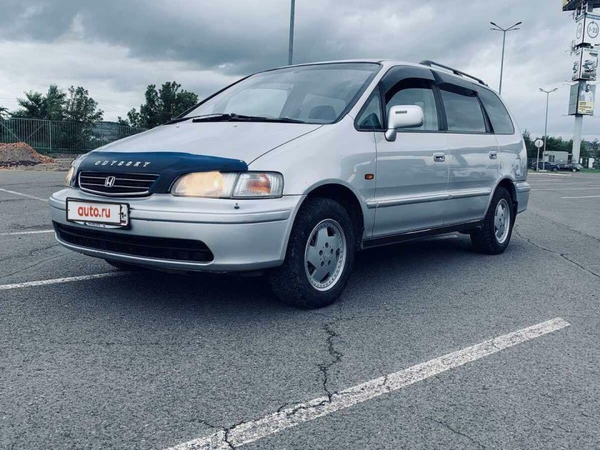 Хонда Одиссей 1999 года