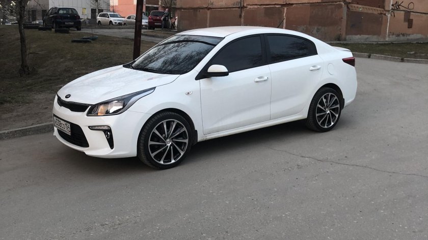 Киа Рио 4 r18