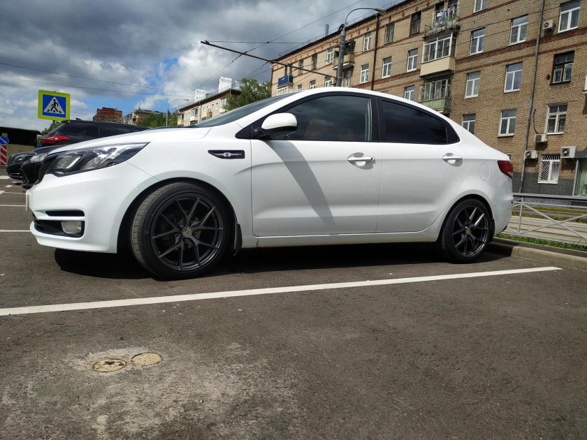 Kia Rio 4 на 18 дисках