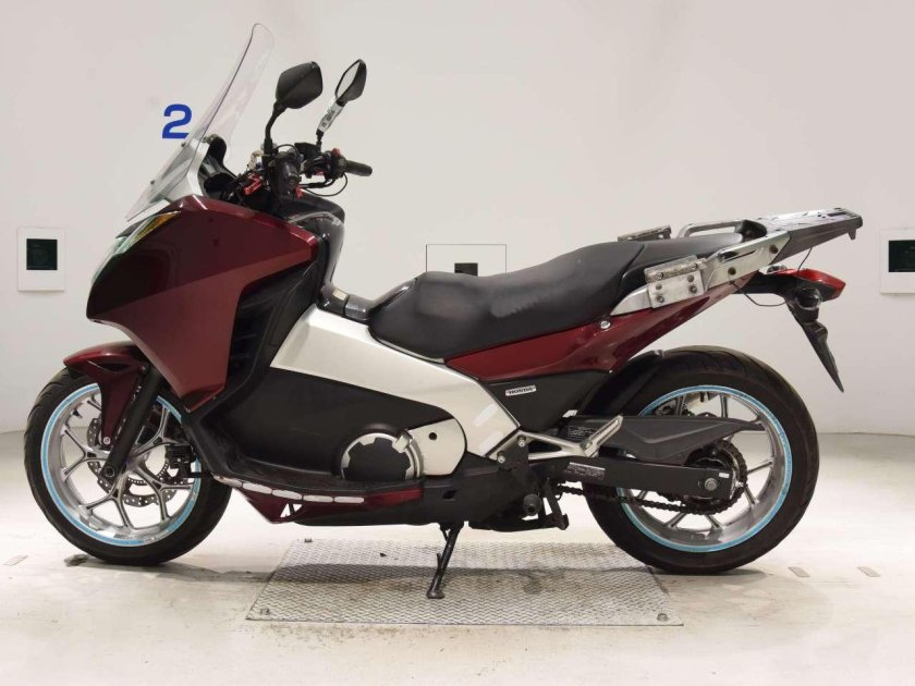 Хонда Интегра 700