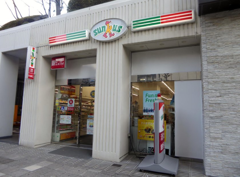 7 Элевен магазин Япония