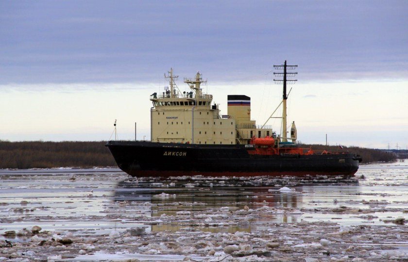 Ледокол Диксон