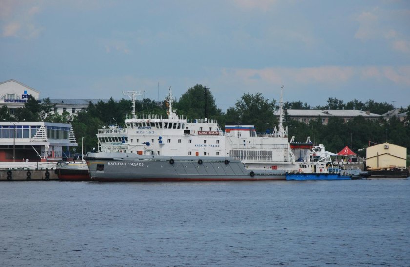 Теплоход Бурлак Рыбинск
