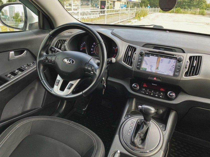 Kia Sportage 2011 Luxe комплектация