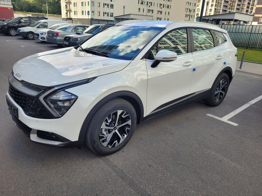Kia Sportage 2022 белая