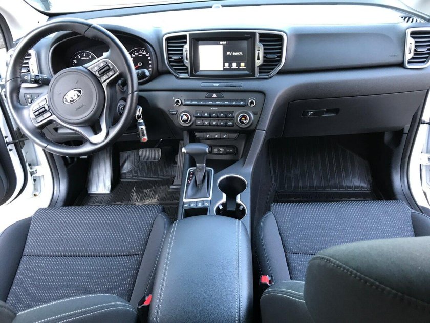 Kia Sportage 2017 салон
