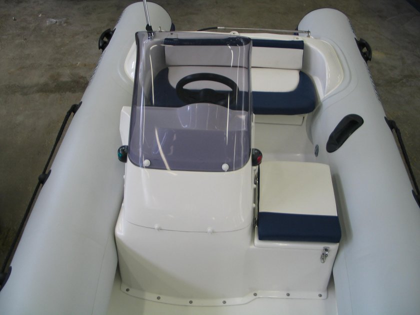 Рулевая консоль для лодки Волжанка 42