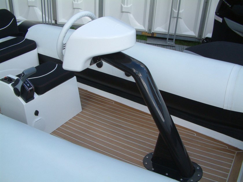Рулевая консоль для лодки Вельбот 37