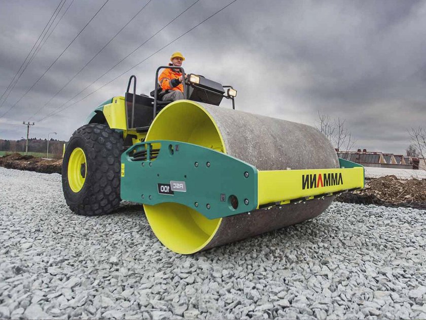 Каток вибрационный грунтовый