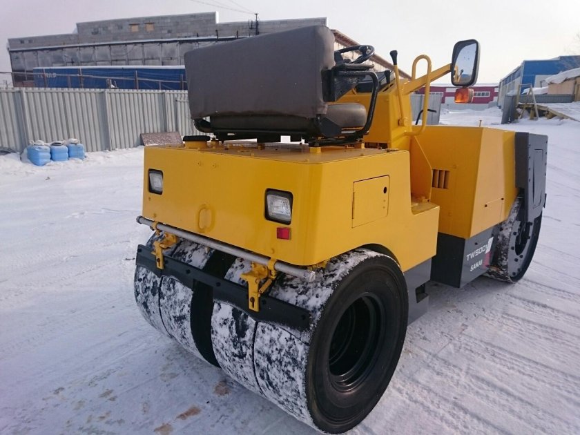 Каток Sakai tw500