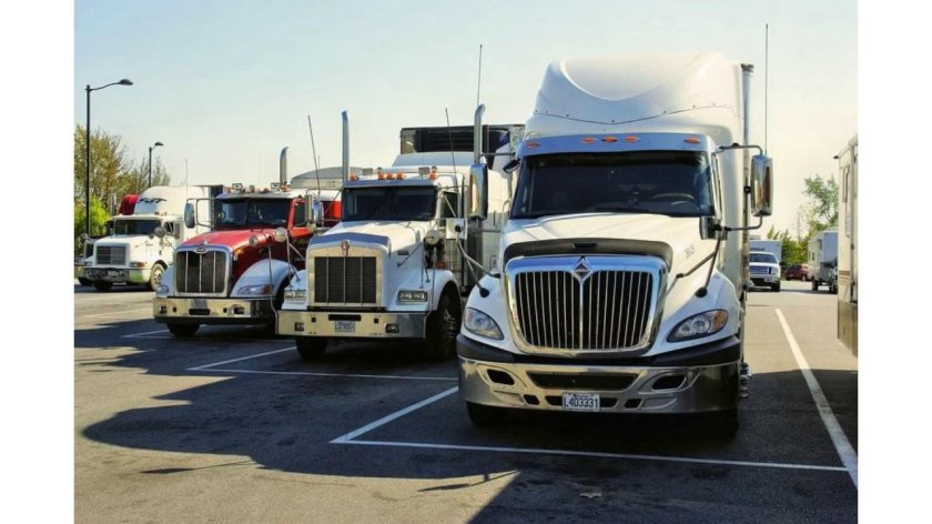 Грузовые машины