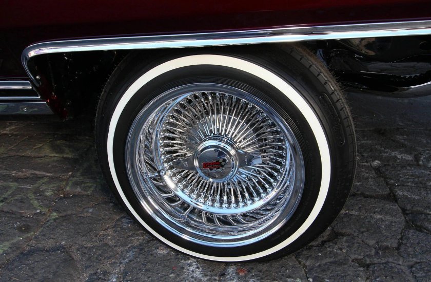 ГАЗ 3102 диски Dayton wire Wheels