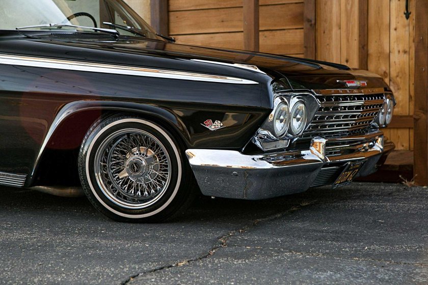 Chevrolet Impala лоурайдер