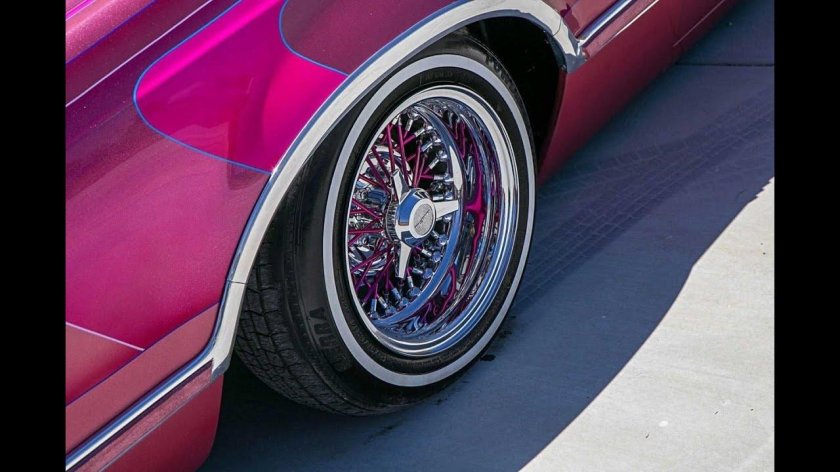 Форд Тандерберд лоурайдер