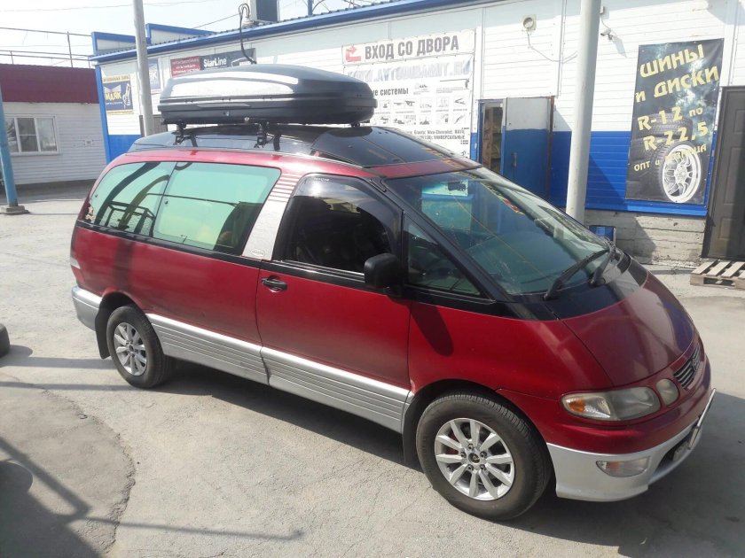 Тойота Эстима Люсида 1999