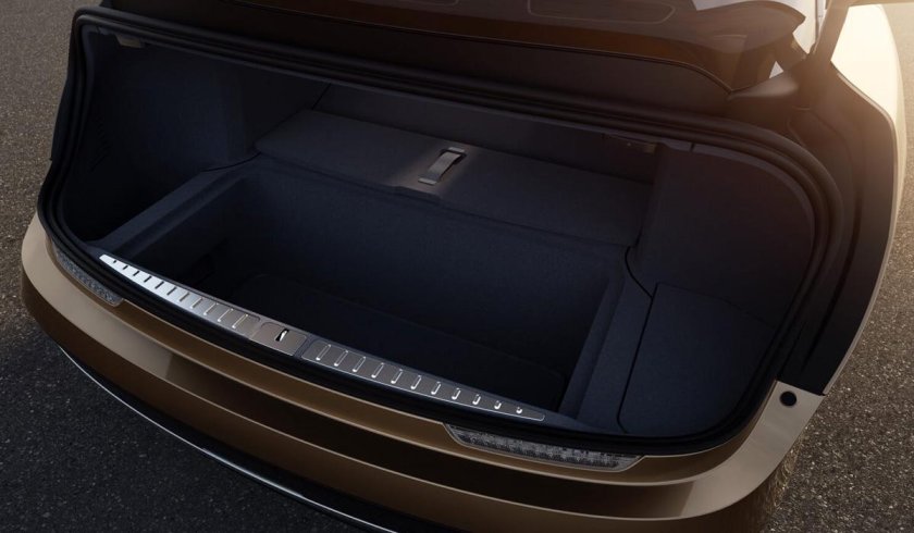 Lucid Air багажник