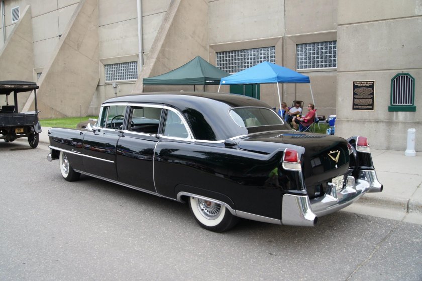 Cadillac 54