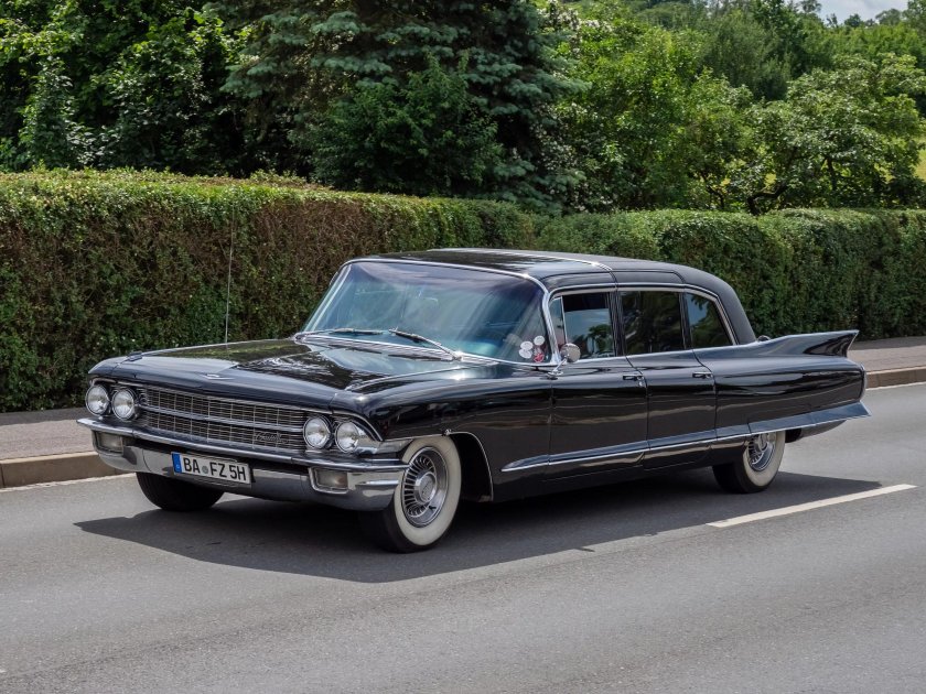 Cadillac Fleetwood 75 Limousine