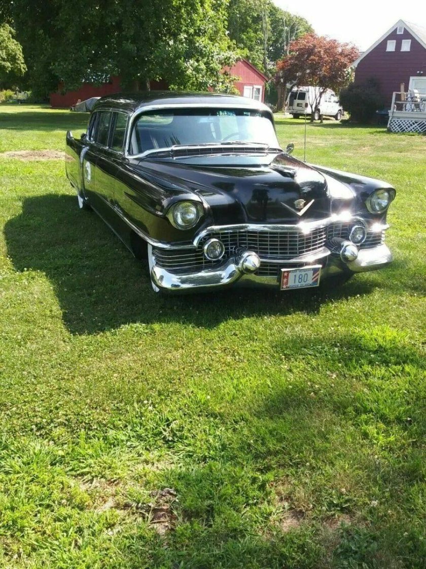 Cadillac Fleetwood 1954