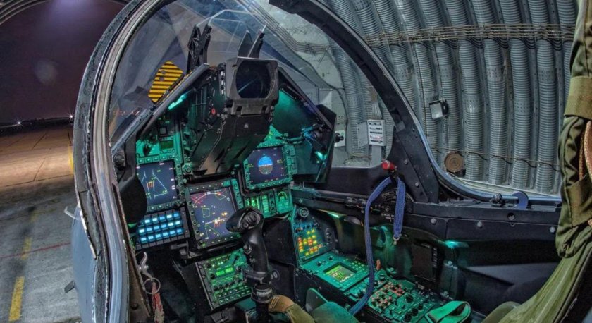 Кабина Mirage 2000c