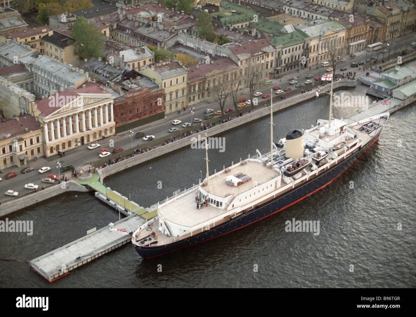 Яхта Британия королевы Елизаветы