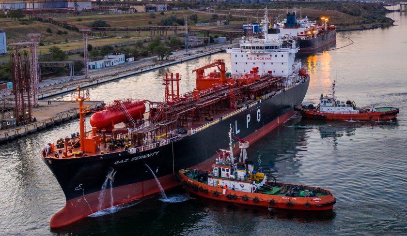 Танкер 100000 DWT