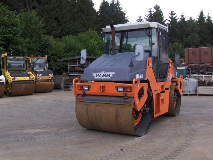 Каток Hamm DV 90