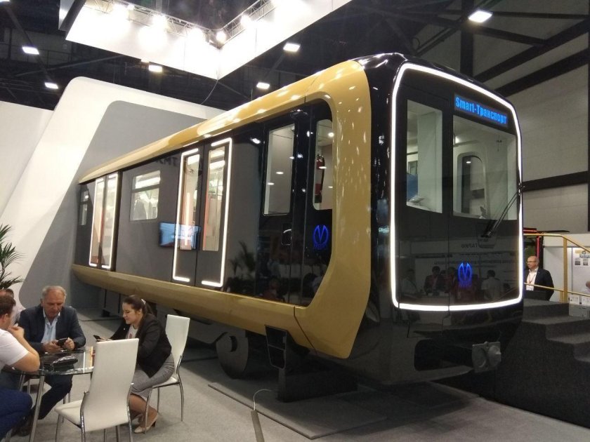 Метропоезд Москва 2022