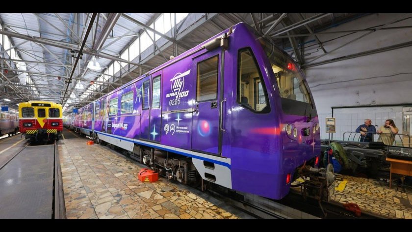 Поезд метро Туполев