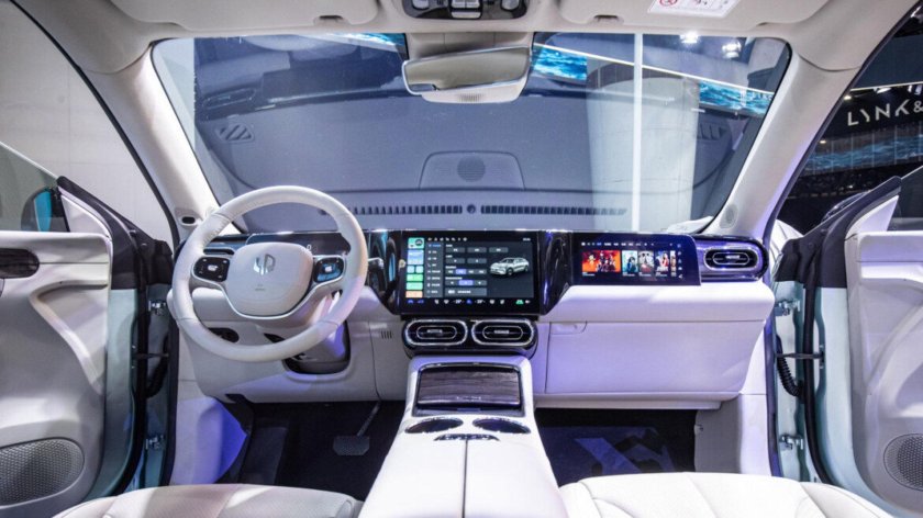 Электромобиль Leapmotor t03 модель fz7000bev10