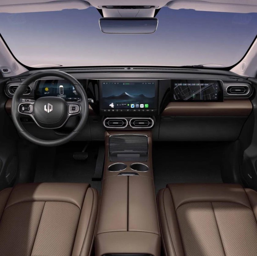 Leapmotor интерьер